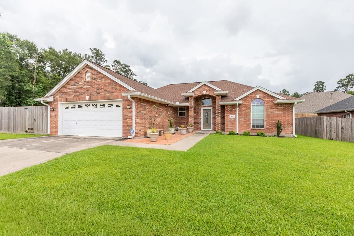 Property Photo:  115 Julie Dr.  TX 77657 