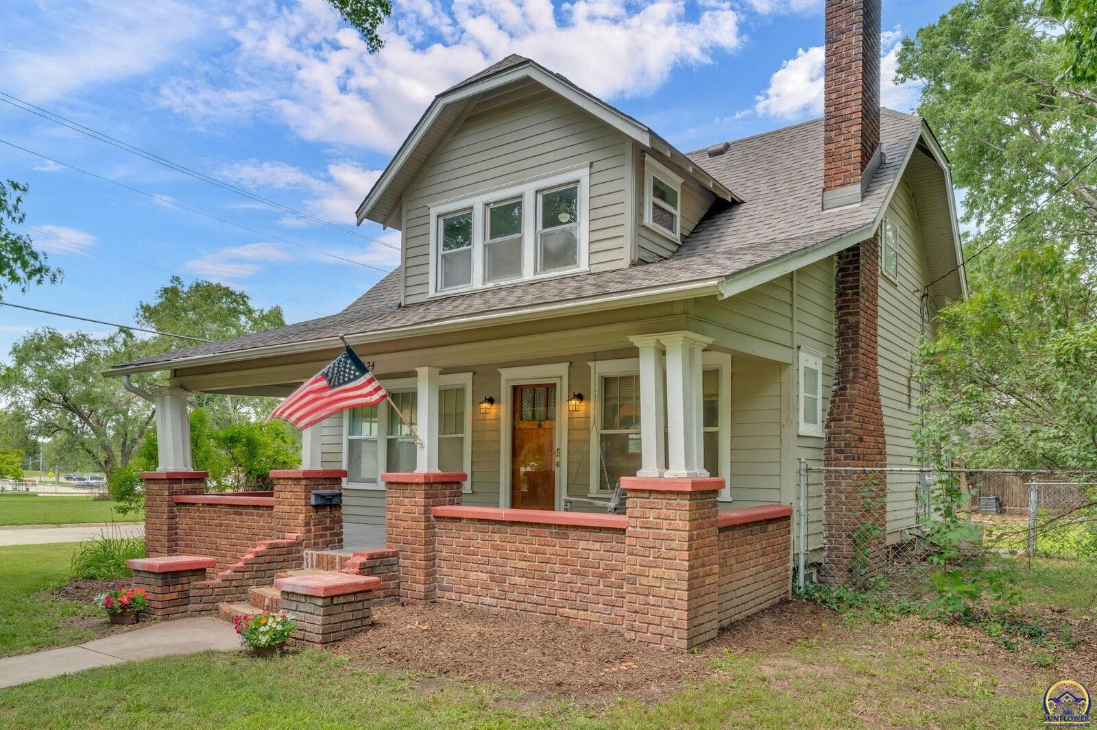 Property Photo:  3324 SW Front St  KS 66606 