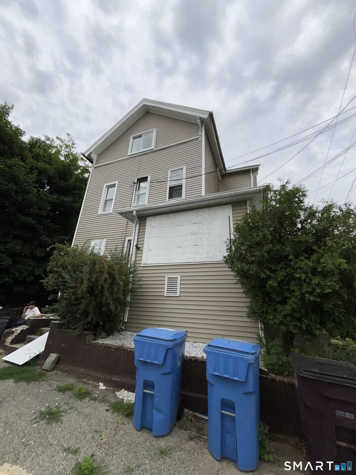 Property Photo:  784 Stanley Street  CT 06051 
