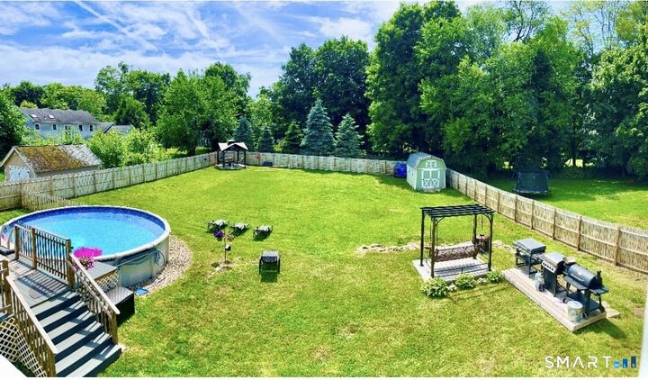 Property Photo:  729 Lovely Street  CT 06001 