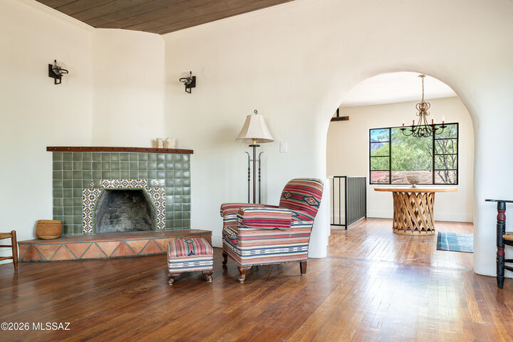 Property Photo: 5301 E Fort Lowell Road AZ 85712