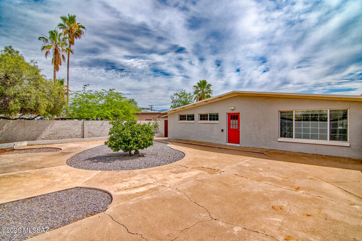 Property Photo: 745 N Richey Boulevard AZ 85716