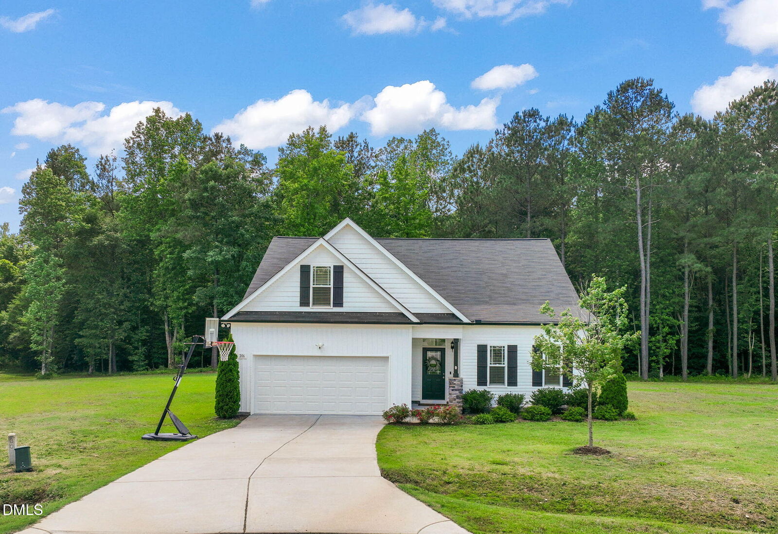 Property Photo: 206 S Titus Lane NC 27591