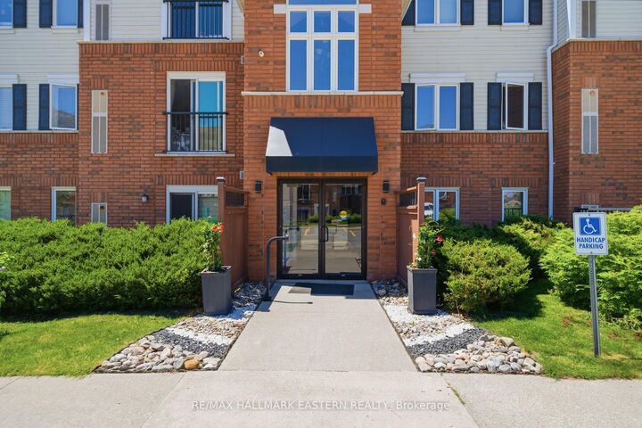 Property Photo: 300 Spillsbury Drive 101 ON K9K 0B4