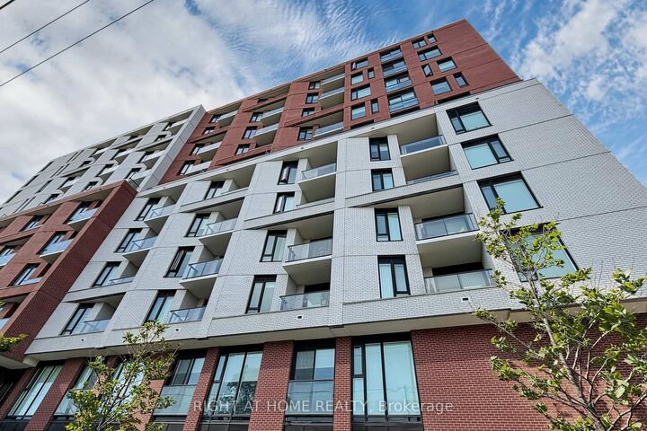 Property Photo:  3100 Keele Street 301  ON M3M 0E1 