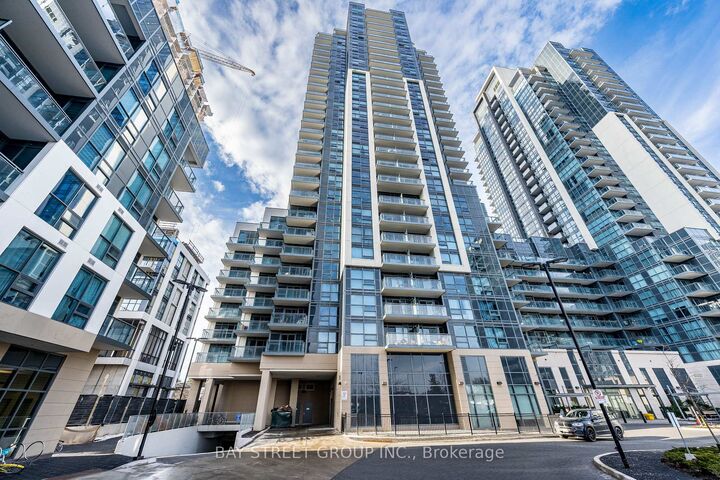 20 Meadowglen Place 222 — photo 1