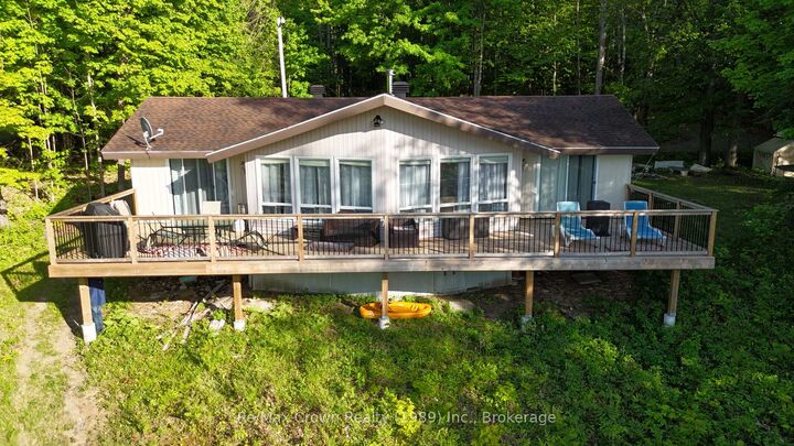 581 Limberlost Point Road — photo 1