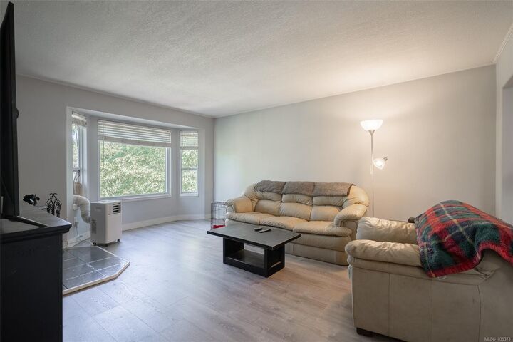 Property Photo: 60 Porter Rd BC V9X 1B6