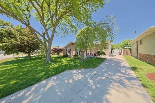 22 Turner Drive — photo 1