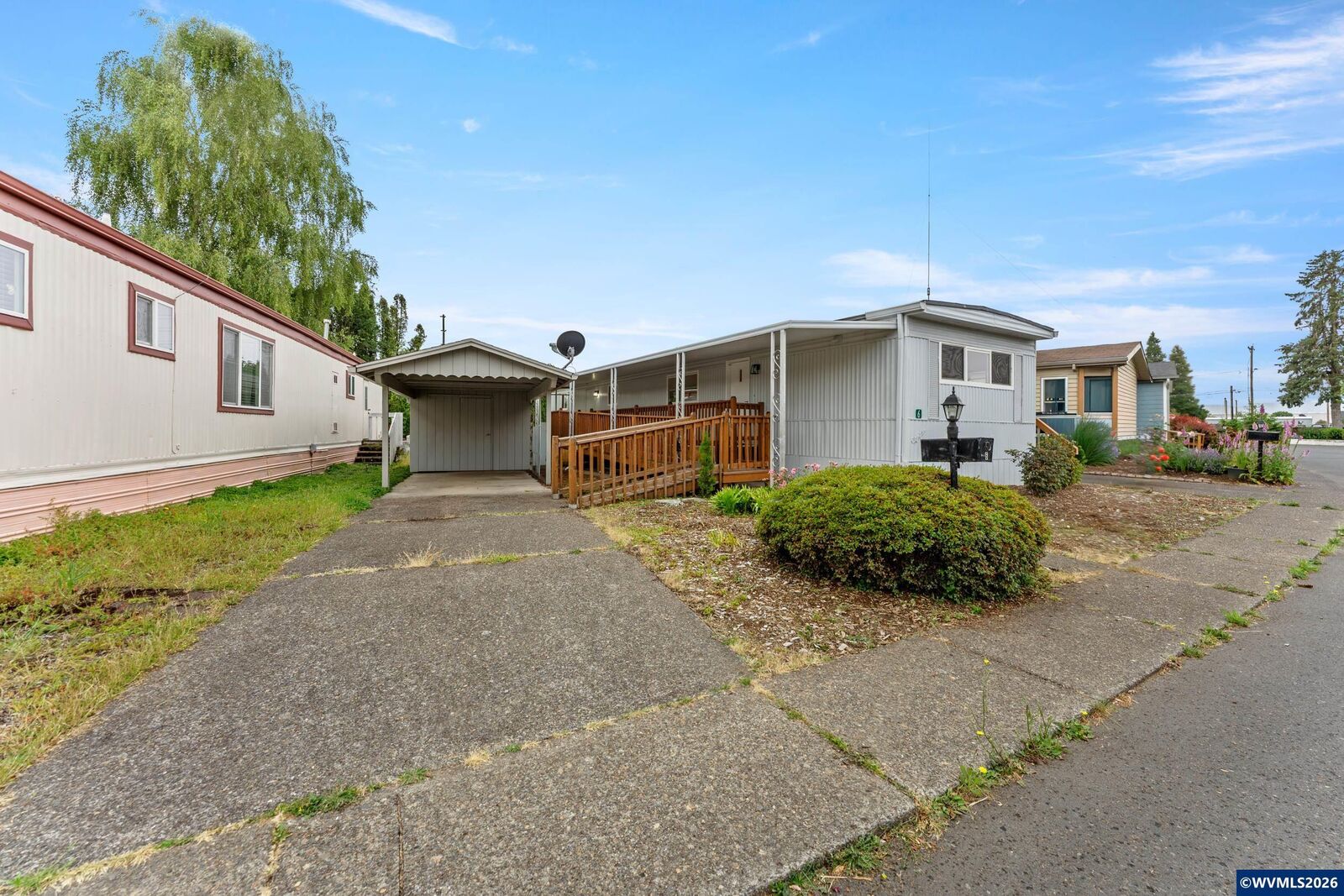 Property Photo:  570 N 10th #6 Av 6  OR 97113 