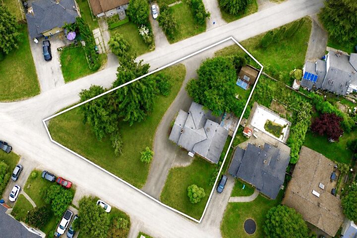 Property Photo: 11063 135A Street BC V3R 3A6