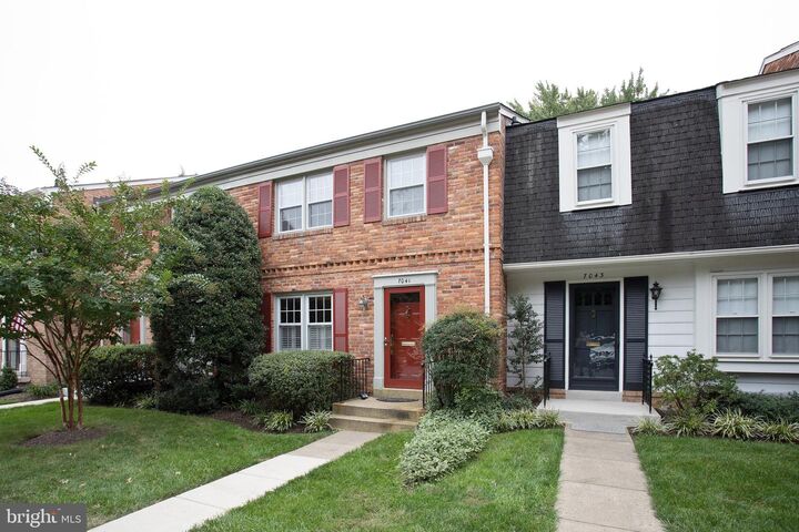 Property Photo: 7041 Alicent Place VA 22101
