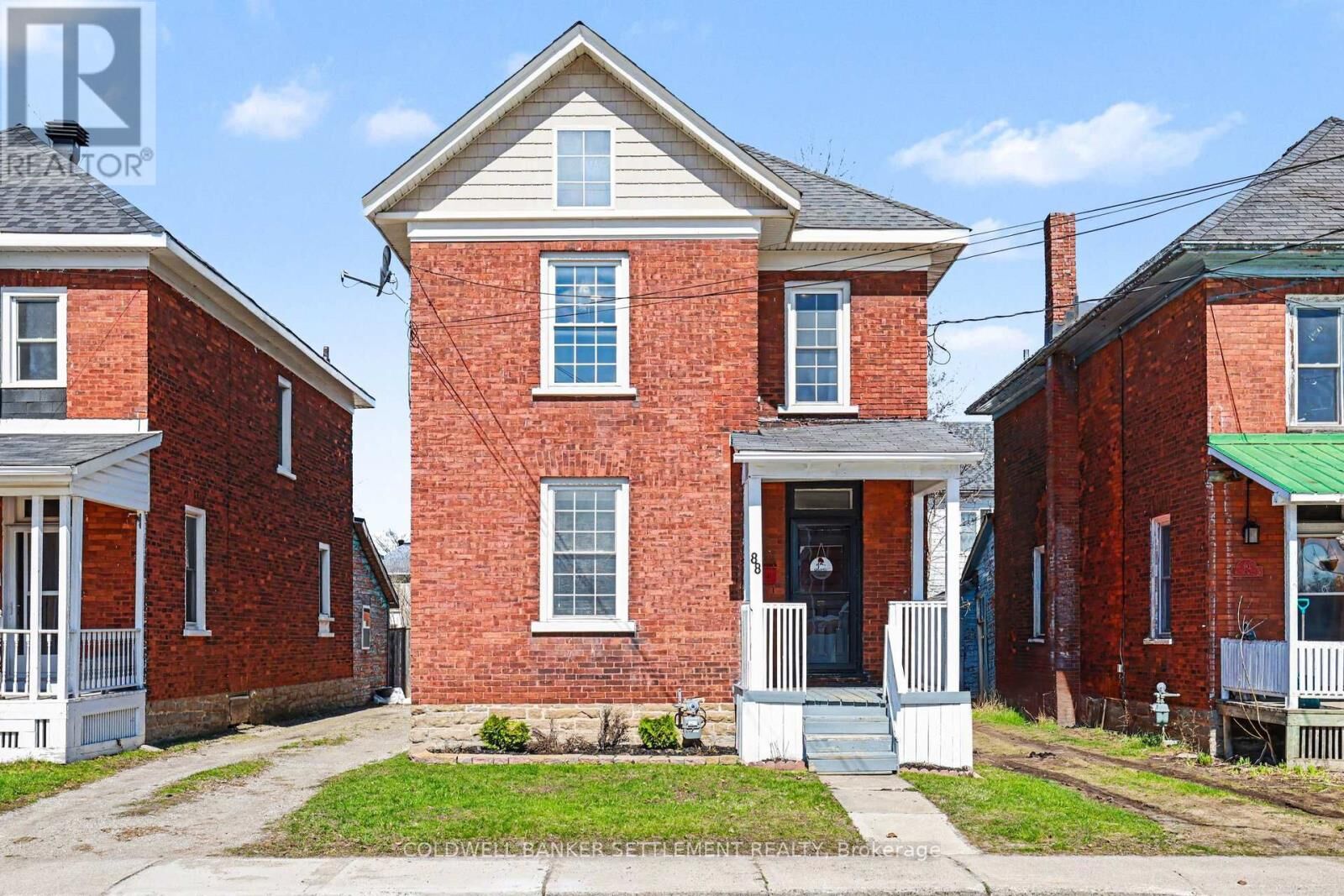 Property Photo: 88 Russell Street East ON K7A 1G7