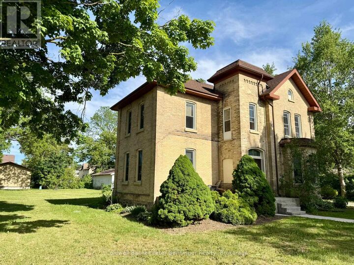 Property Photo:  612 Colborne Street  ON N0G 2V0 