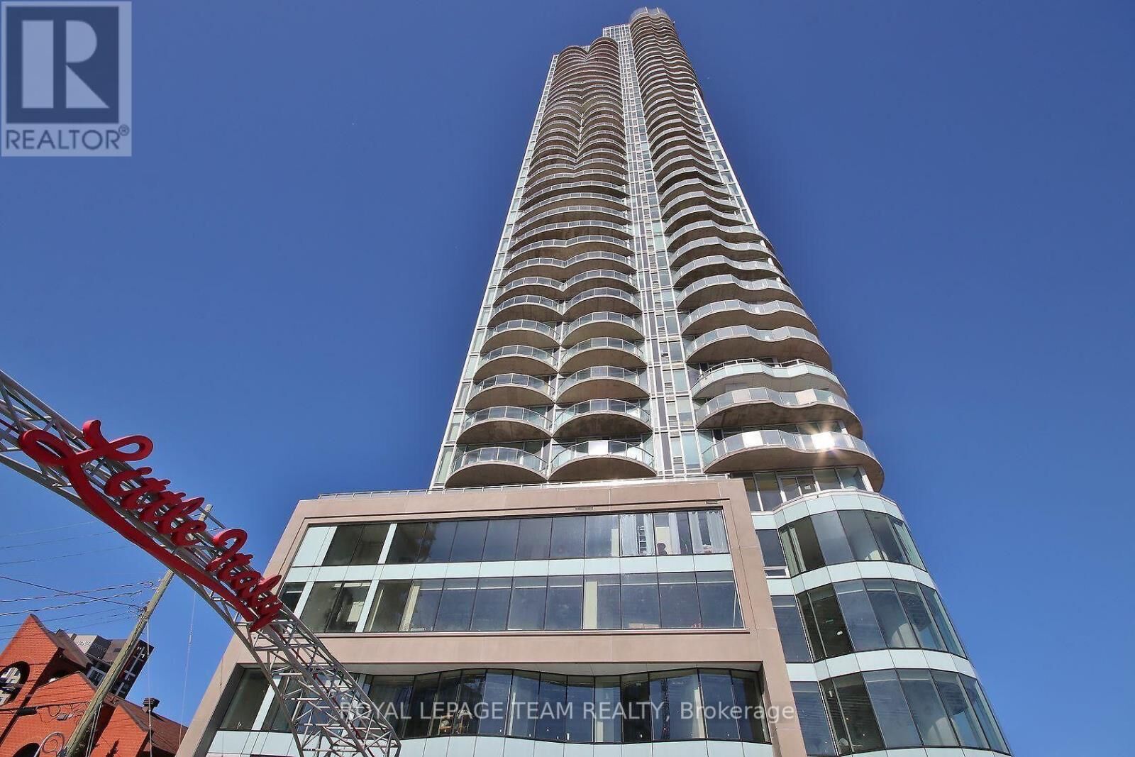 Property Photo:  805 Carling Avenue 1508  ON K1S 5W9 