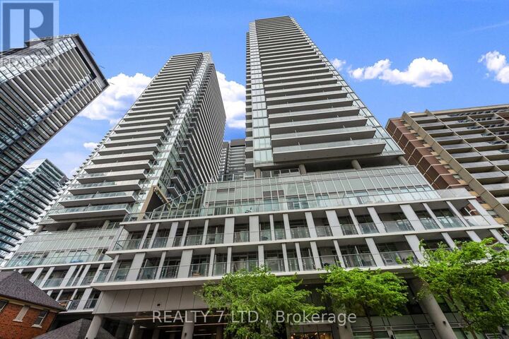Property Photo:  195 Redpath Avenue 2714  ON M4P 0E4 
