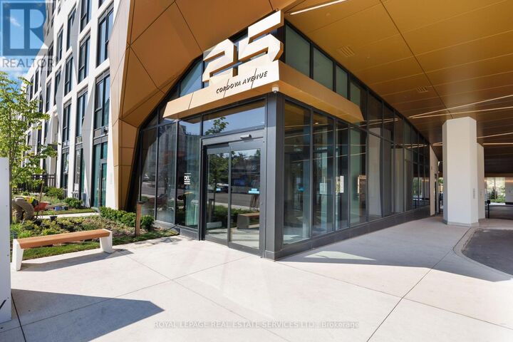 Property Photo: 25 Cordova Avenue 811 ON M9A 0E5