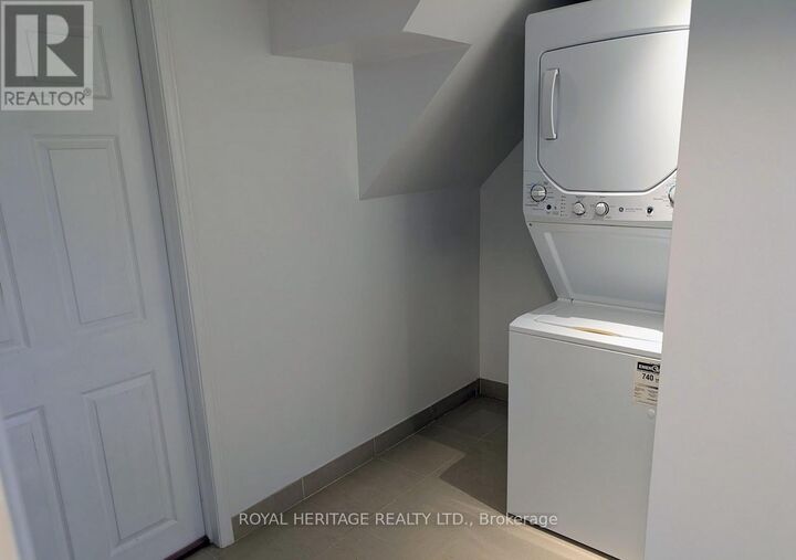 Photo de la propriété:  46 Solace Road  ON L6E 0A3 