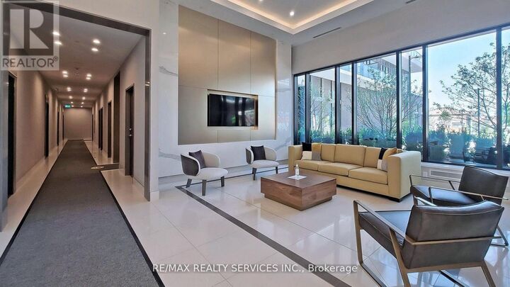Property Photo:  35 Watergarden Drive 2718  ON L5R 0G8 