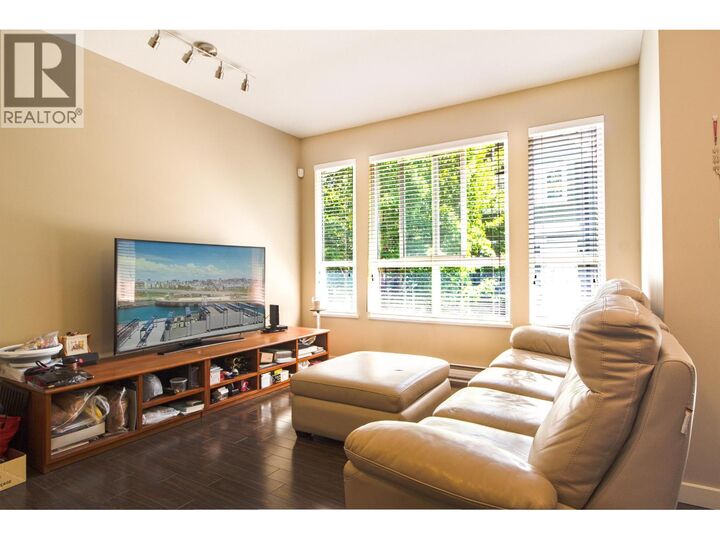 Photo de la propriété:  22380 Sharpe Avenue 22  BC V6V 0A1 