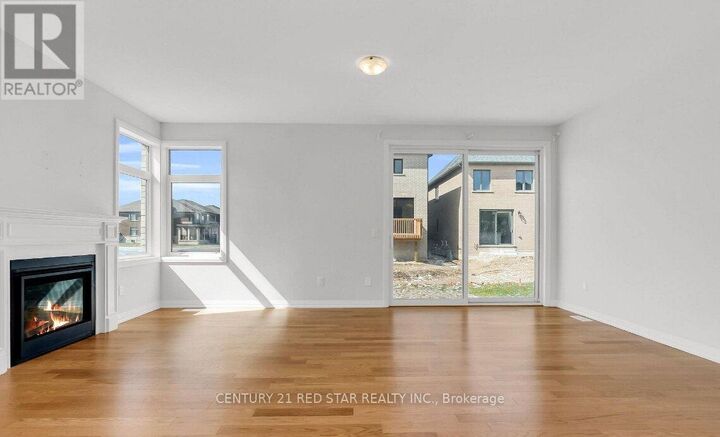 Property Photo: 842 Sobeski Avenue ON N4T 0P2