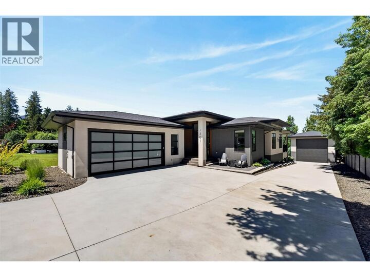 Property Photo: 1201 20 Avenue Southwest BC V1E 1L6
