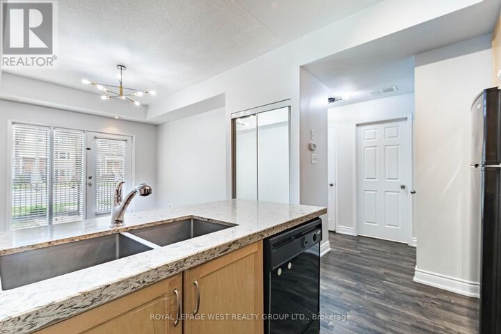 Property Photo: 5035 Oscar Peterson Boulevard ON L5M 0P4