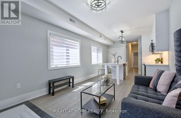 Property Photo:  131 Brock Avenue # 2  ON M6K 2L5 