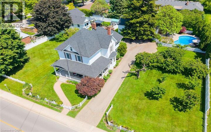 24 Maple Avenue — photo 1