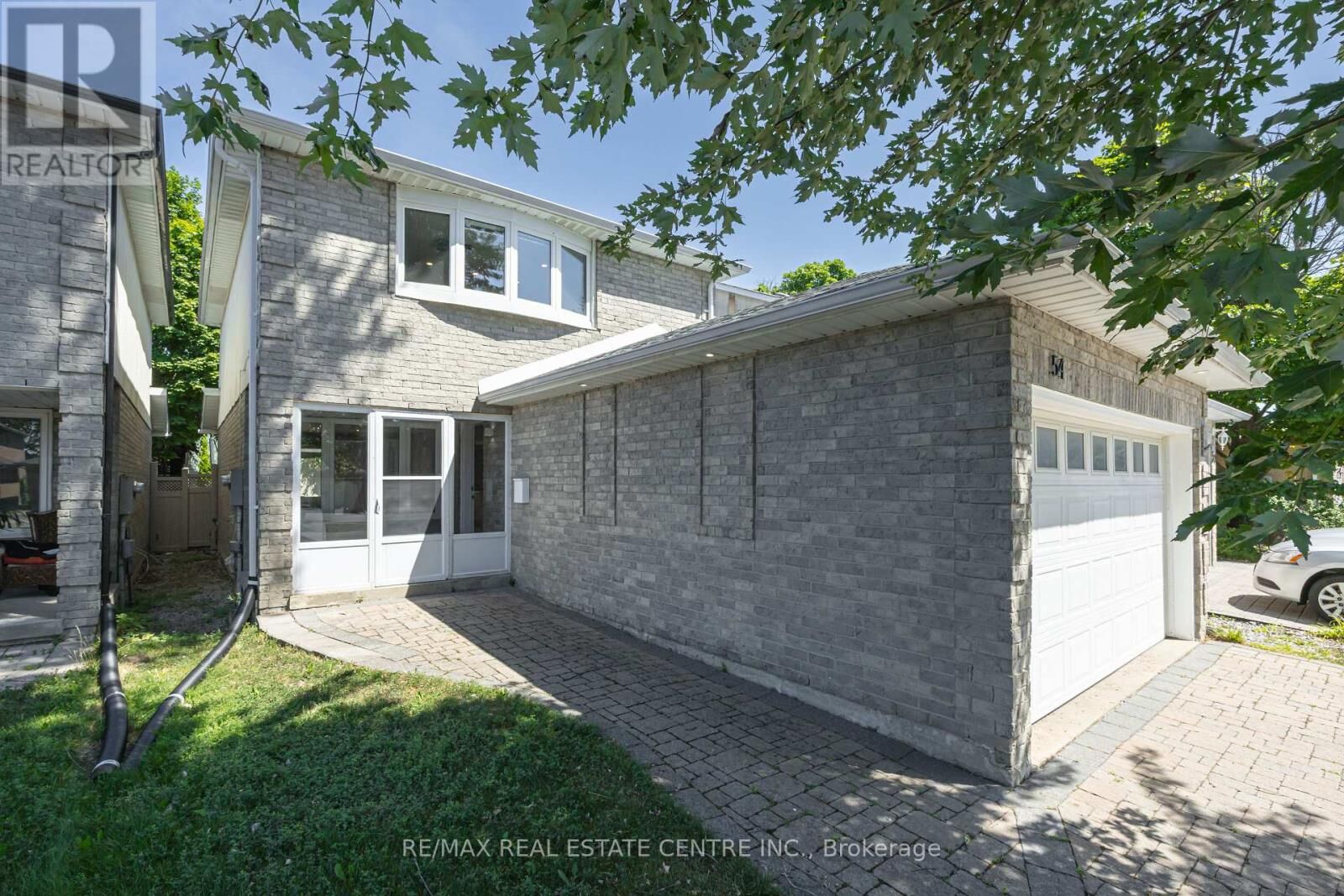 Property Photo:  54 Gray Crescent Bsmt  ON L4C 5V5 