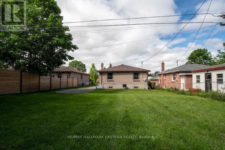 Property Photo:  844 Philip Street  ON K9H 6E2 
