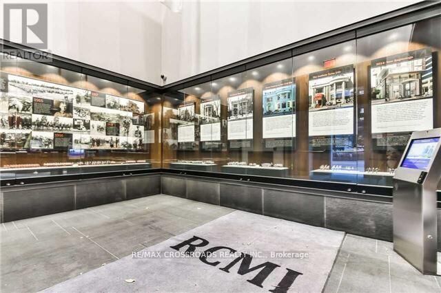 Property Photo:  426 University Avenue 2502  ON M5G 1S9 
