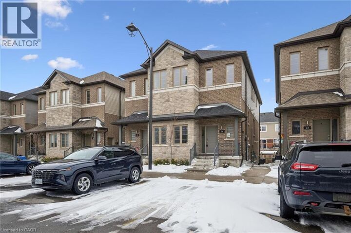 Property Photo:  205 West Oak Trail 26  ON N2R 0R9 
