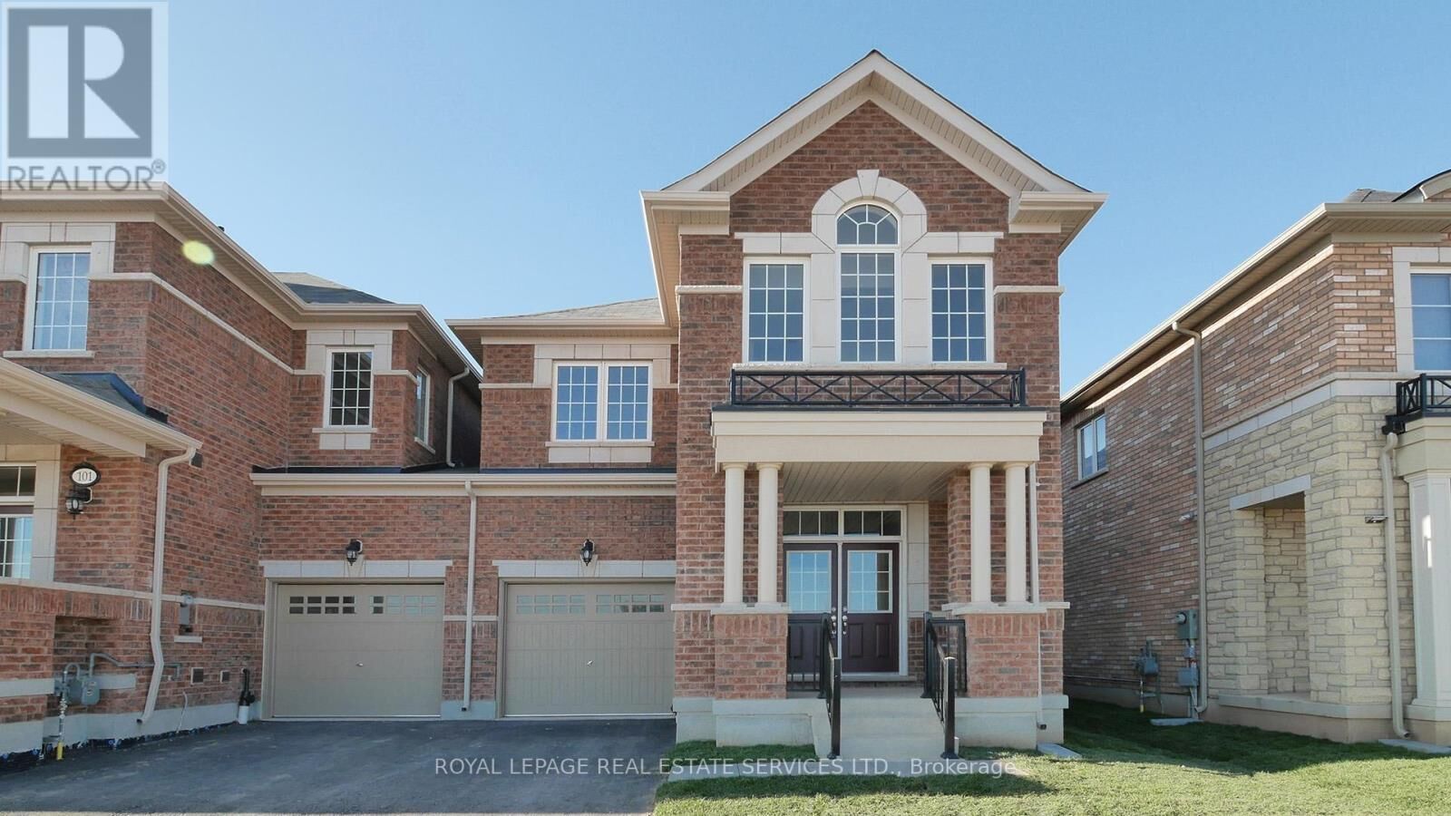 Property Photo:  103 Huguenot Road  ON L6H 0M3 