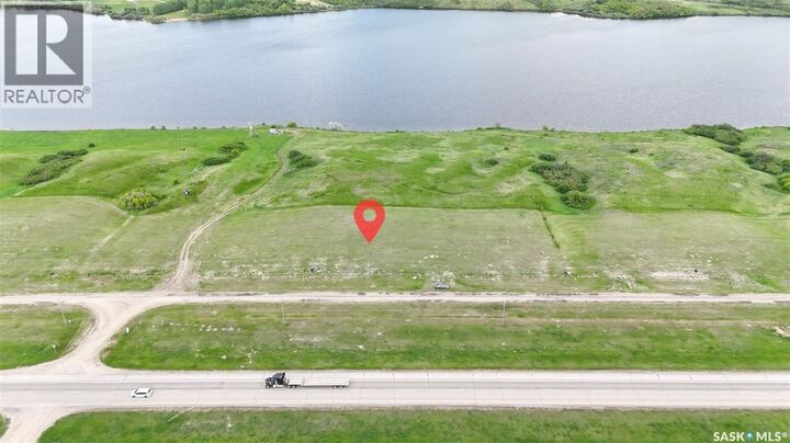 Property Photo:  118 Sunrise Drive S  SK S7C 0A6 