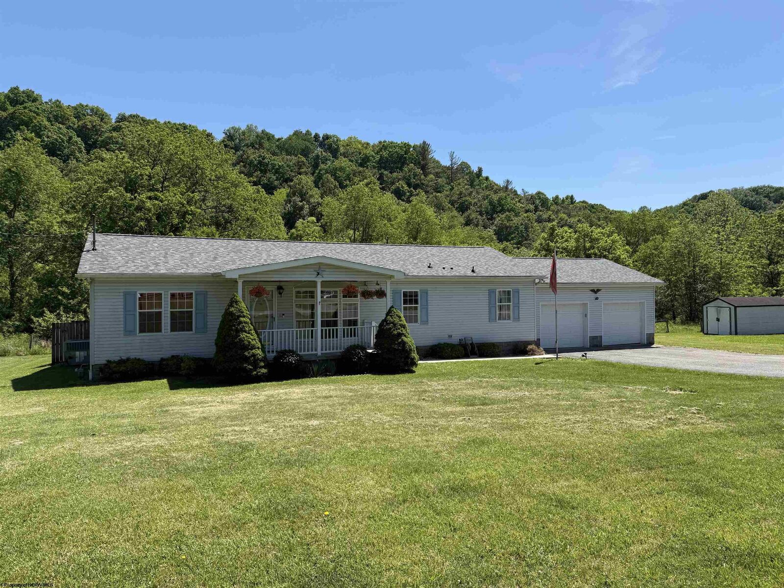 Property Photo:  28 Fields Lane  WV 26241 