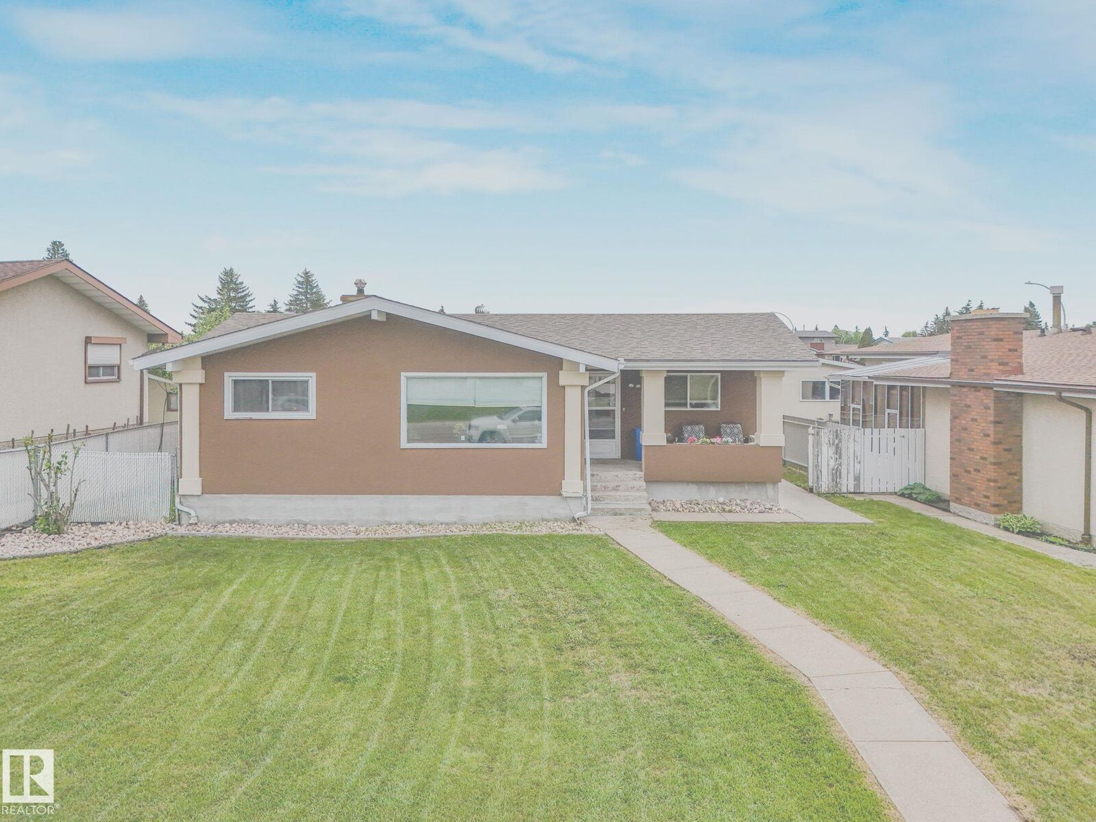 Property Photo: 13807 92 Street NW AB T5E 3S1
