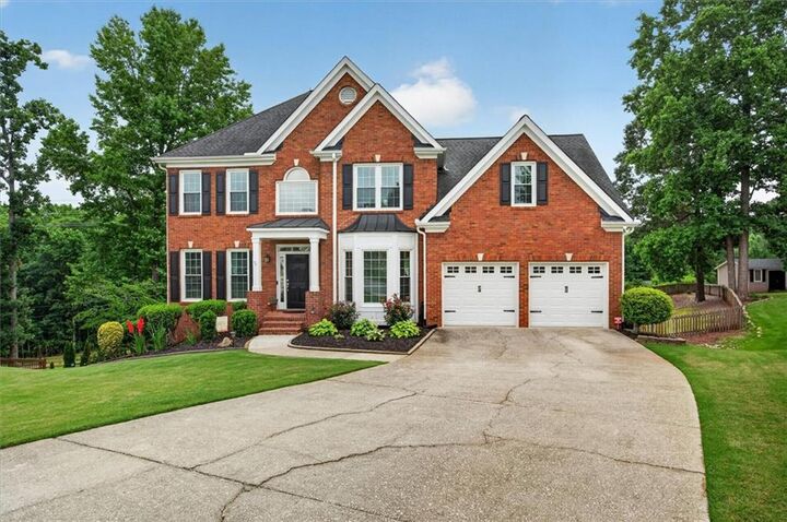 Property Photo: 933 Hawk Creek Trail GA 30043