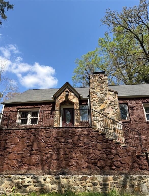 Property Photo:  2705 Benjamin E Mays Drive SW  GA 30311 