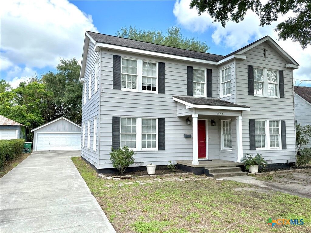 Property Photo:  1403 N Bridge Street  TX 77901 