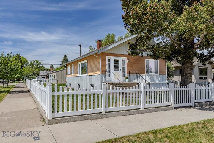 Property Photo:  522 W Front Street  MT 59047 