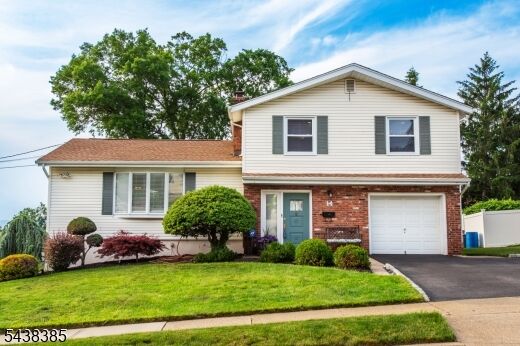 Property Photo:  14 Stirling Ln  NJ 07470 