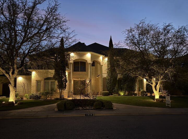 Property Photo:  1914 Aberdeen Avenue  TX 79407 