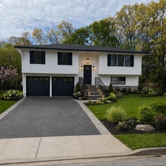 Property Photo:  6 Barbara Avenue  NY 11776 