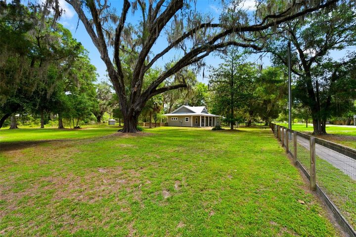 Property Photo:  2604 * NW 31st Avenue  FL 32605 