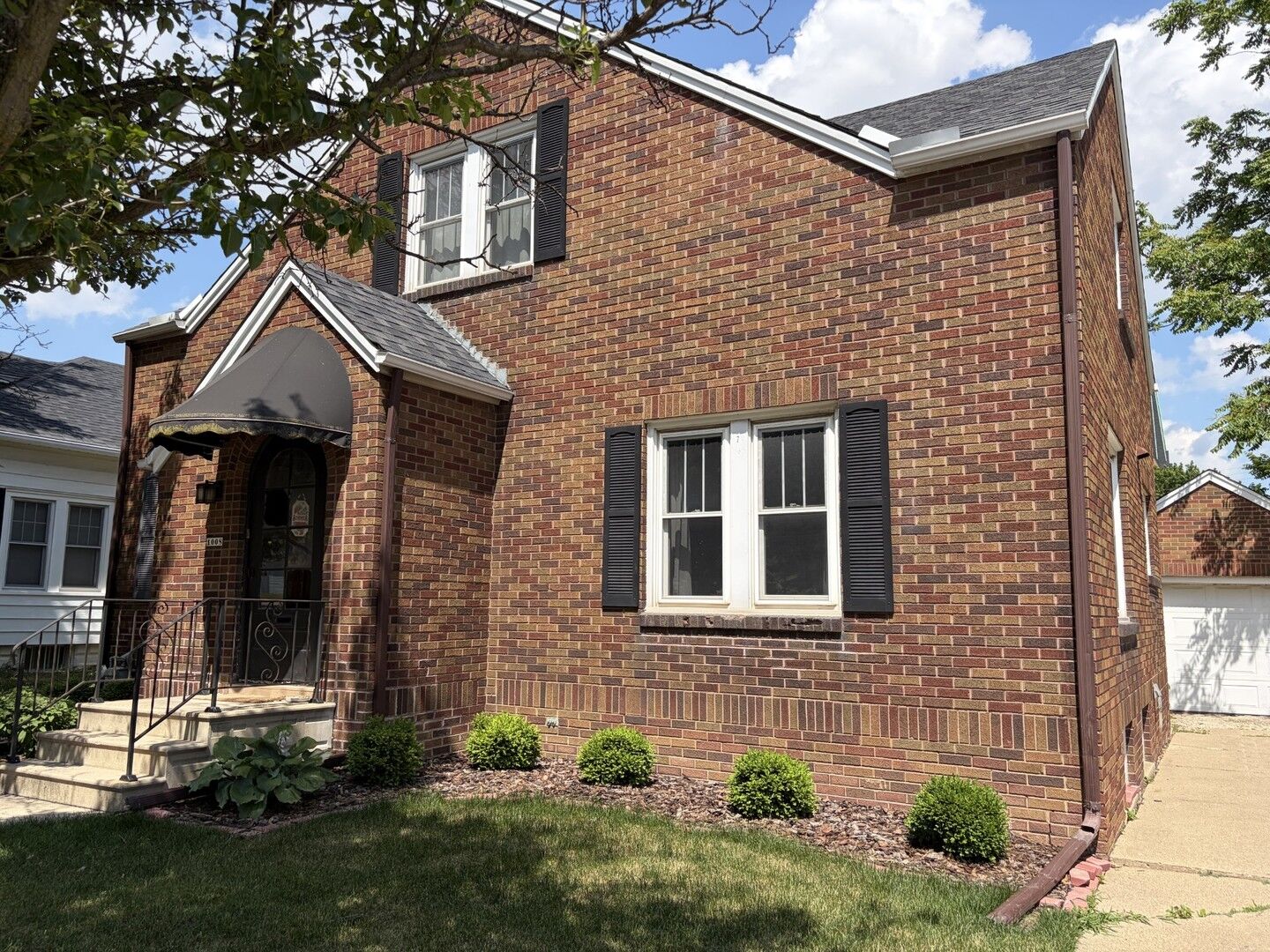 Property Photo: 1008 Joliet Street IL 61301