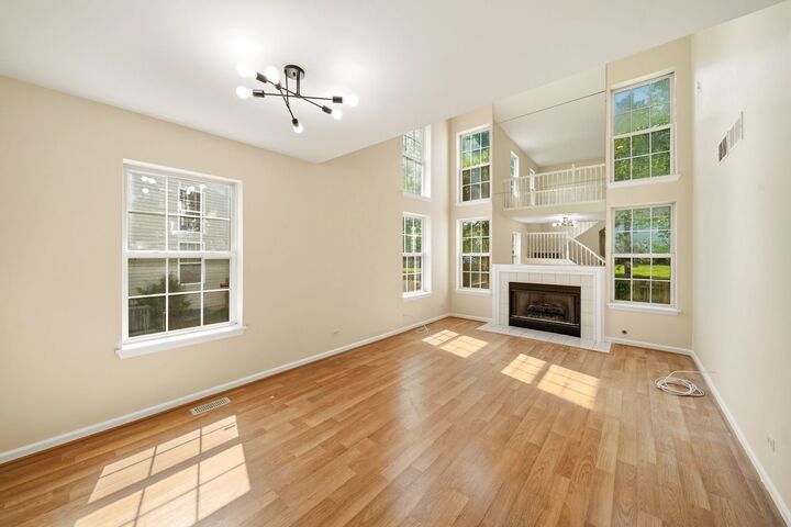 Property Photo:  1329 Newport Street  IL 60060 