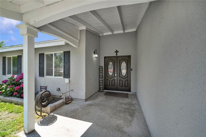 Property Photo:  1828 E Princeton Street  CA 91764 