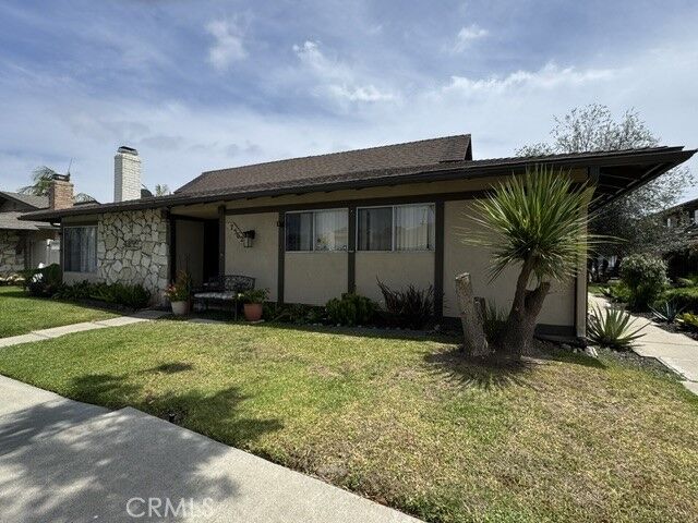 Property Photo:  7562 Volga Drive 2  CA 92647 