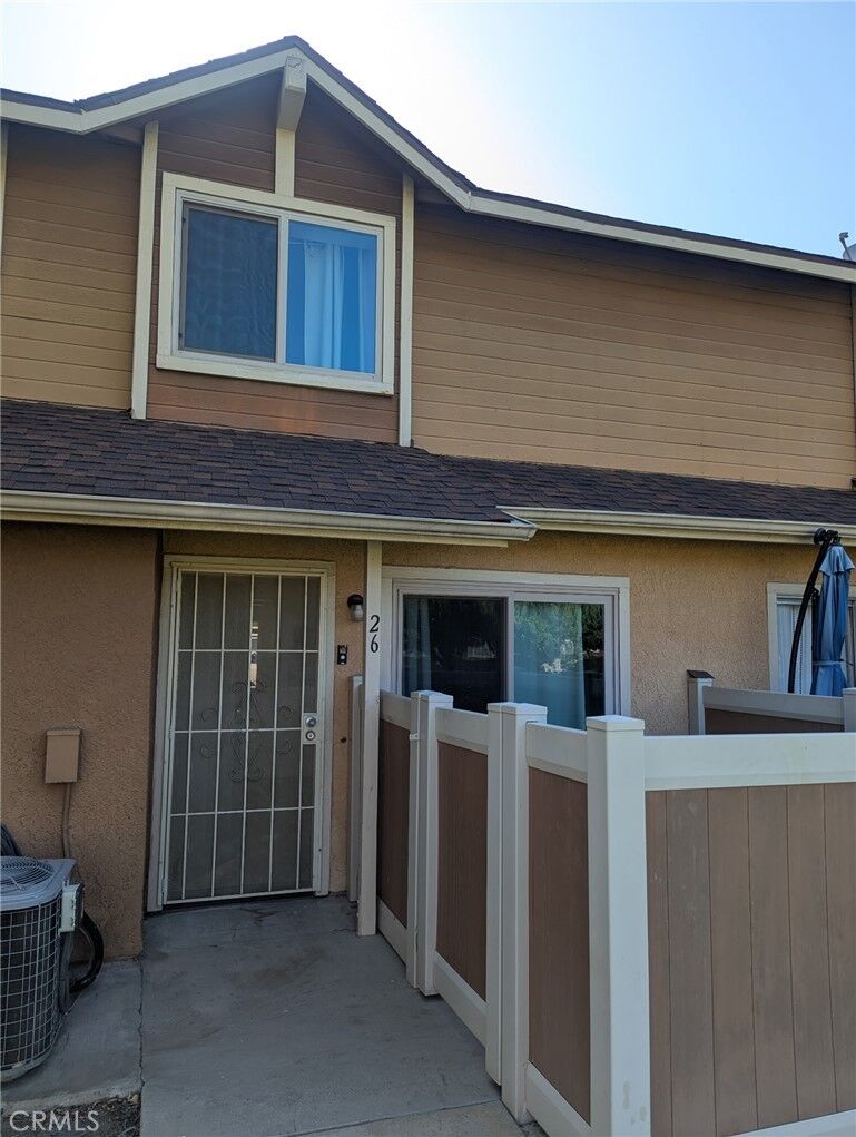 Property Photo:  1460 Kendall 26  CA 92407 